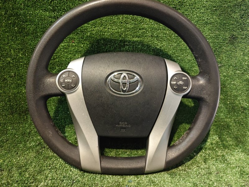 Руль Toyota Aqua NHP10 1NZ-FXE 2013 (б/у)