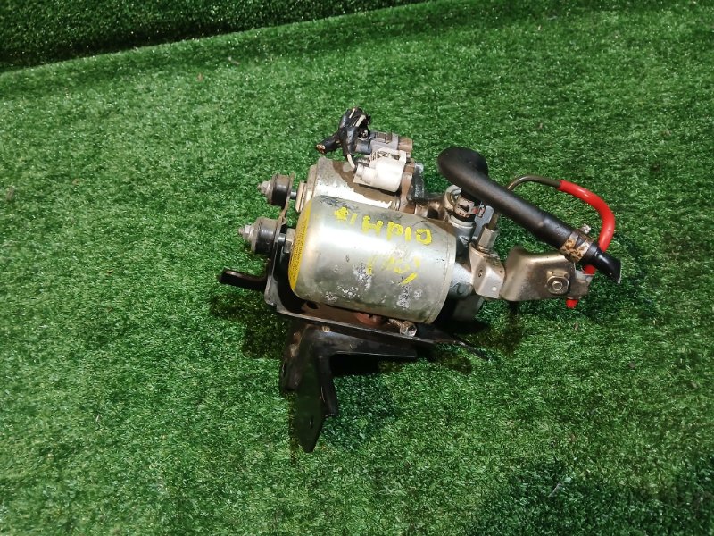 Блок abs Toyota Aqua NHP10 1NZ-FXE 2012 (б/у)