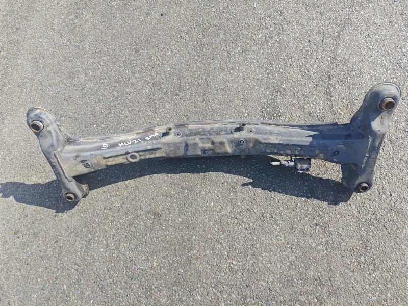 Балка подвески Toyota Mark 2 Qualis MCV21 2MZ-FE 2001 задняя (б/у)