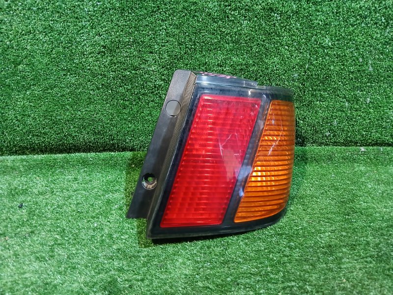 Стоп-сигнал Nissan Bassara JHU30 VQ30 2000 правый (б/у)