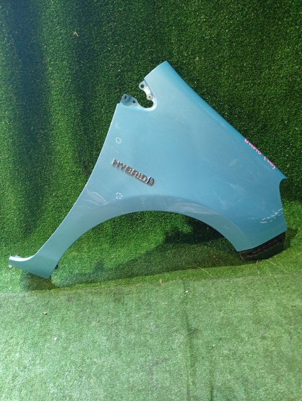 Крыло Toyota Aqua NHP10 1NZ-FXE 2012 переднее правое (б/у)