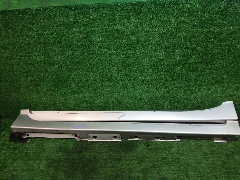 Порог TOYOTA PRIUS ZVW30 2ZR-FXE 2011 (б/у)