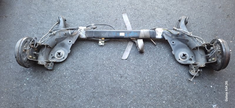 Балка со ступицами MAZDA DEMIO DJ5FS S5 задняя (б/у)