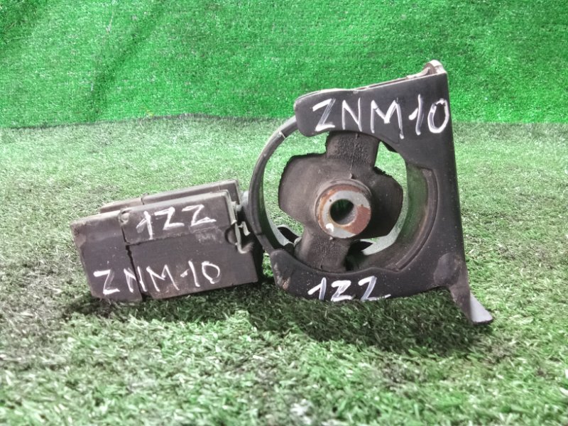 Подушка двс TOYOTA ISIS ZNM10 1ZZ передняя (б/у)