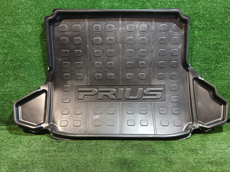 Коврик багажника TOYOTA PRIUS NHW20 1NZ-FXE 2004 (б/у)