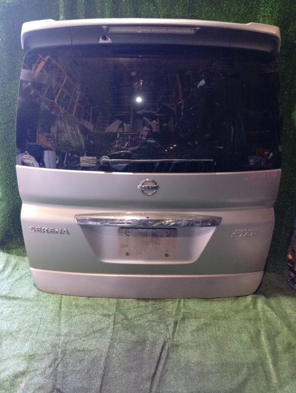 Дверь 5-я NISSAN SERENA C25 (б/у)