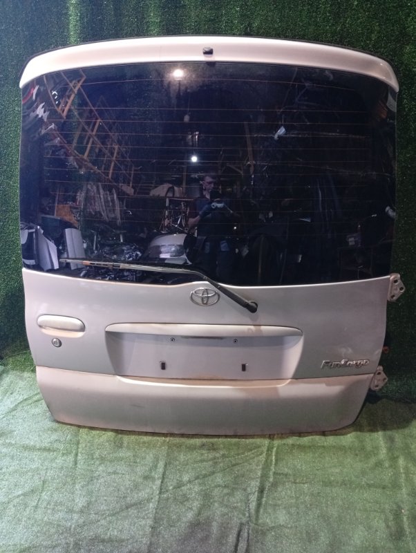 Дверь 5-я TOYOTA FUNCARGO NCP20 (б/у)