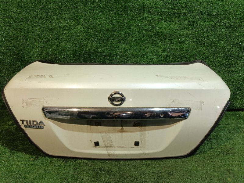 Крышка багажника NISSAN TIIDA LATIO SC11 (б/у)