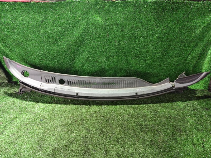 Решетка под дворники HONDA STEPWAGON RG1 (б/у)