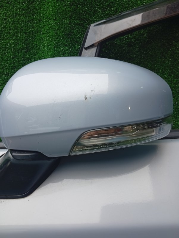Зеркало TOYOTA PRIUS ZVW30 2ZR-FXE 2009 левое (б/у)