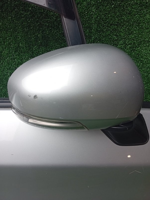 Зеркало TOYOTA PRIUS ZVW30 2ZR-FXE 2011 правое (б/у)