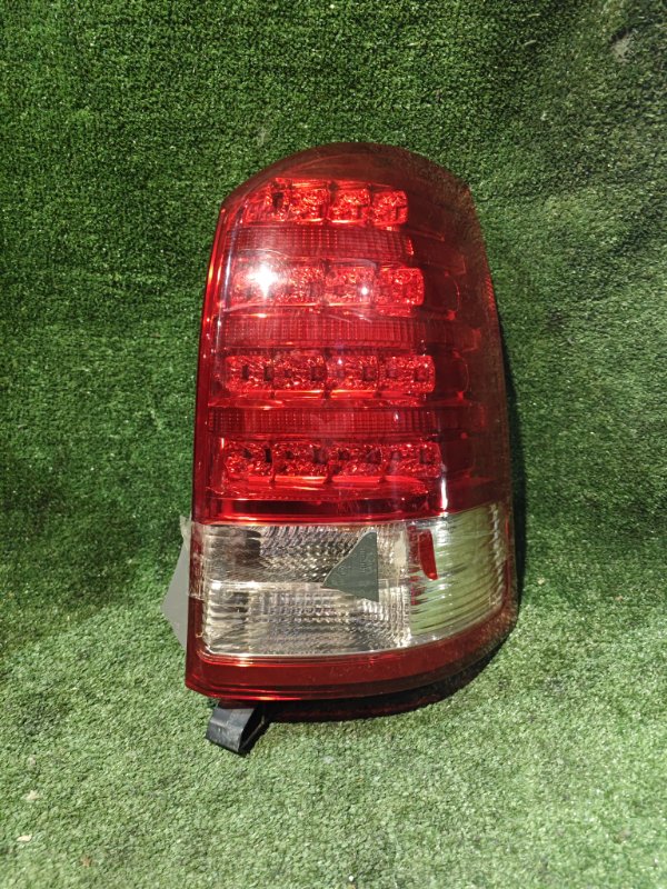 Стоп-сигнал TOYOTA WISH ZNE14 1ZZ-FE 2008 правый (б/у)