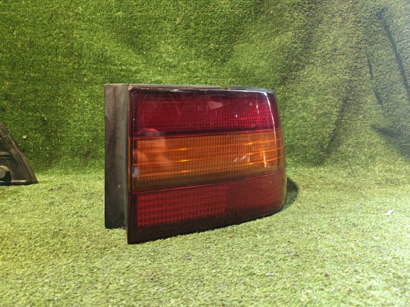 Стоп-сигнал TOYOTA CELSIOR UCF11 1UZ-FE 1994 правый (б/у)