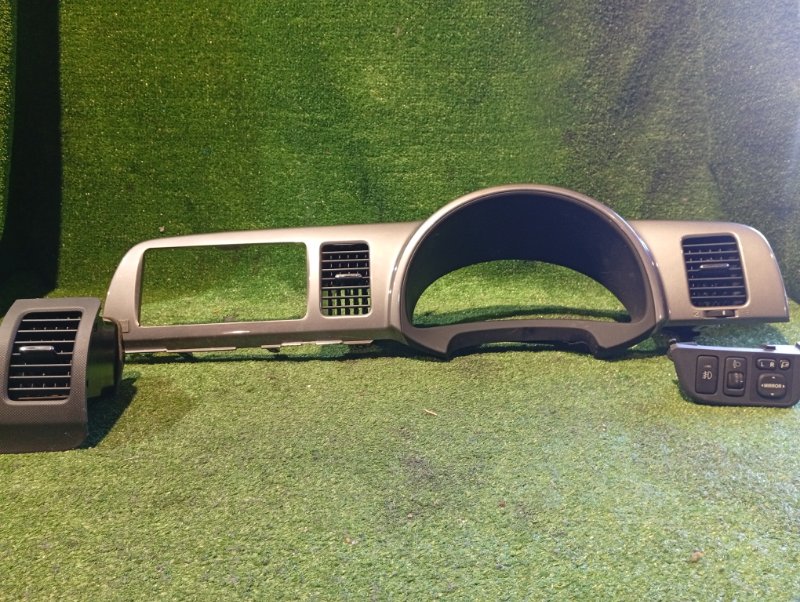 Консоль спидометра TOYOTA WISH ZNE14 1ZZ-FE 2008 (б/у)