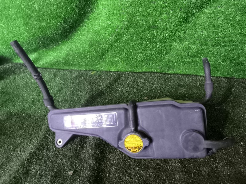 Бачок расширительный TOYOTA CELSIOR UCF11 1UZ-FE 1994 (б/у)