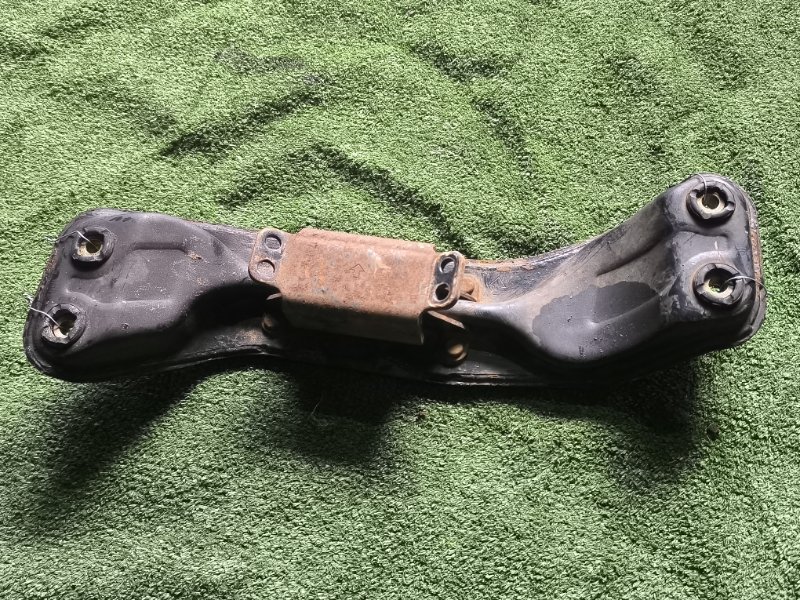 Подушка акпп NISSAN CEDRIC ENY34 RB25DET 2000 (б/у)