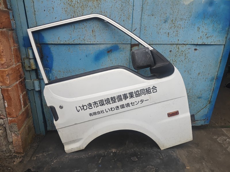 Дверь MAZDA BONGO SK82M F8 передняя правая (б/у)