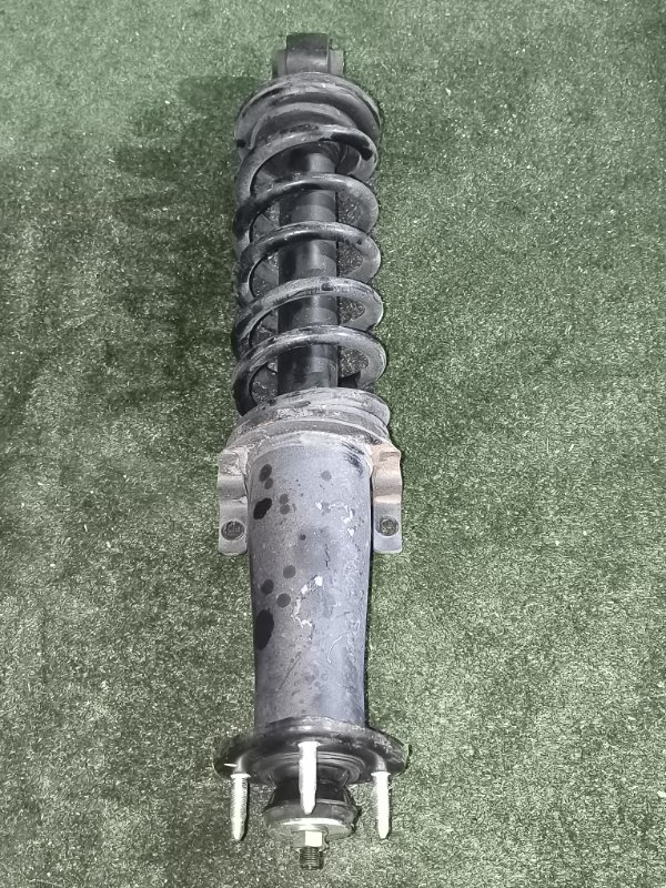 Стойка TOYOTA CROWN GRS182 задняя правая (б/у)