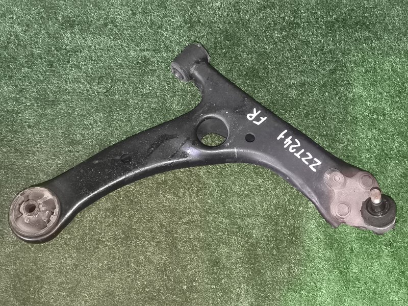 Рычаг TOYOTA CALDINA ZZT241 1ZZ передний правый (б/у)