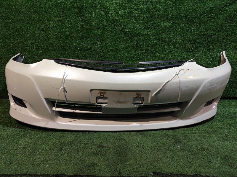Бампер TOYOTA WISH ZNE10 передний (б/у)