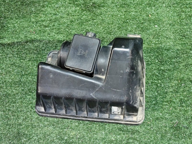 Датчик расхода воздуха NISSAN VANETTE SK82MN F8 (б/у)