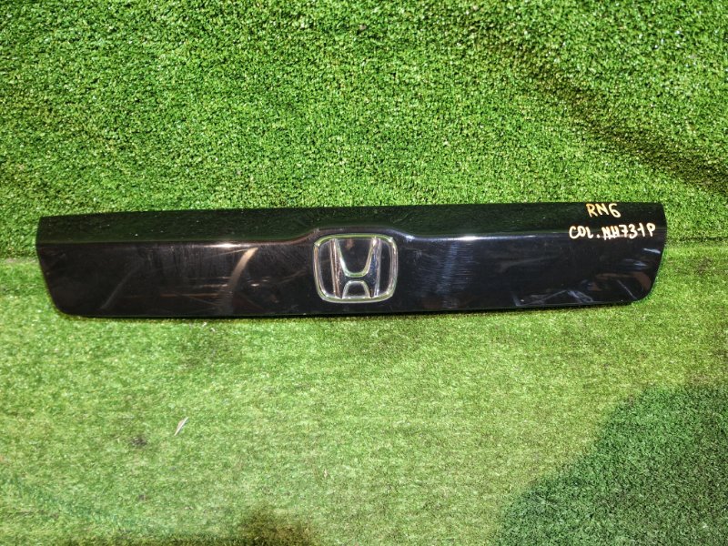 Накладка 5-й двери HONDA STREAM RN6 (б/у)