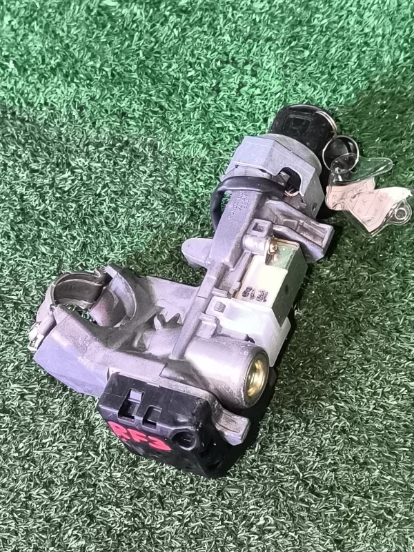 Замок зажигания HONDA STEPWAGON RF3 (б/у)