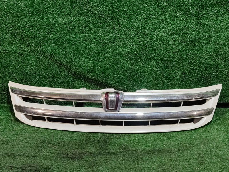 Решетка радиатора TOYOTA ISIS ANM10 (б/у)