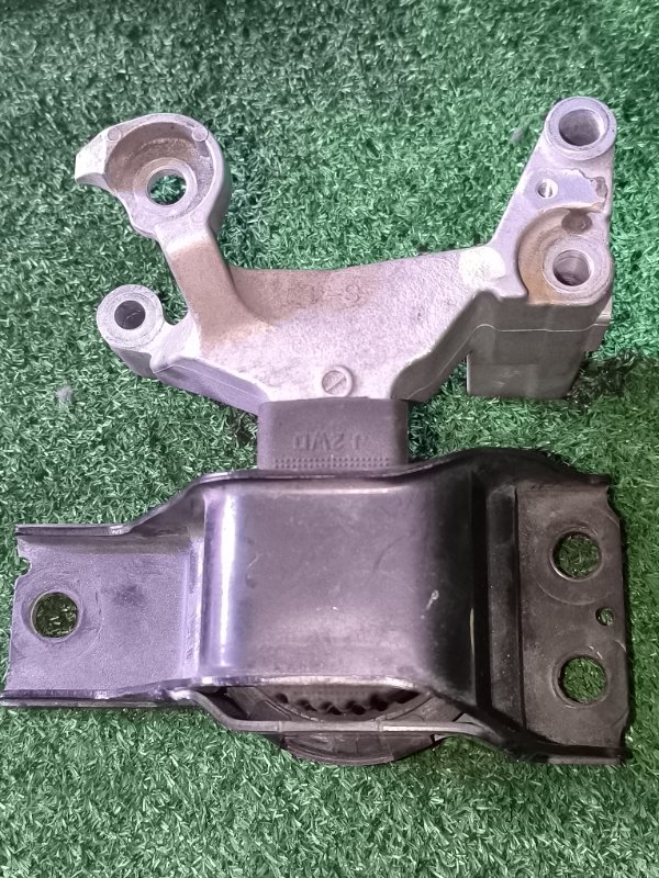 Подушка двигателя NISSAN SERENA C25 MR20 правая (б/у)