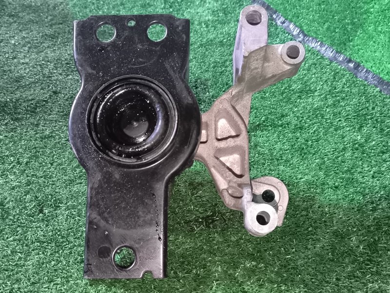 Подушка двигателя NISSAN SERENA C25 MR20 правая (б/у)