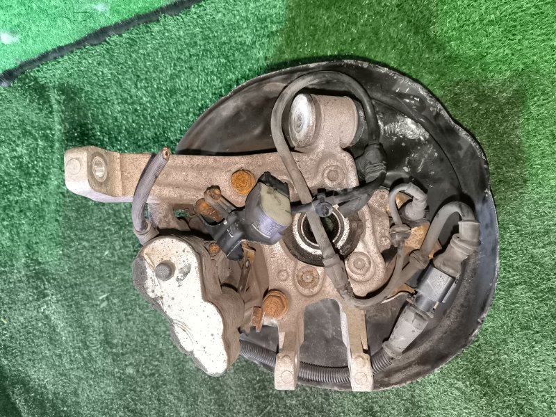 Ступица AUDI A8 D3 BFM задняя правая (б/у)