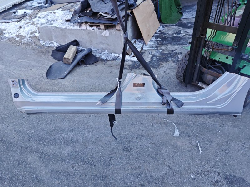 Порог HONDA FIT GK3 левый (б/у)