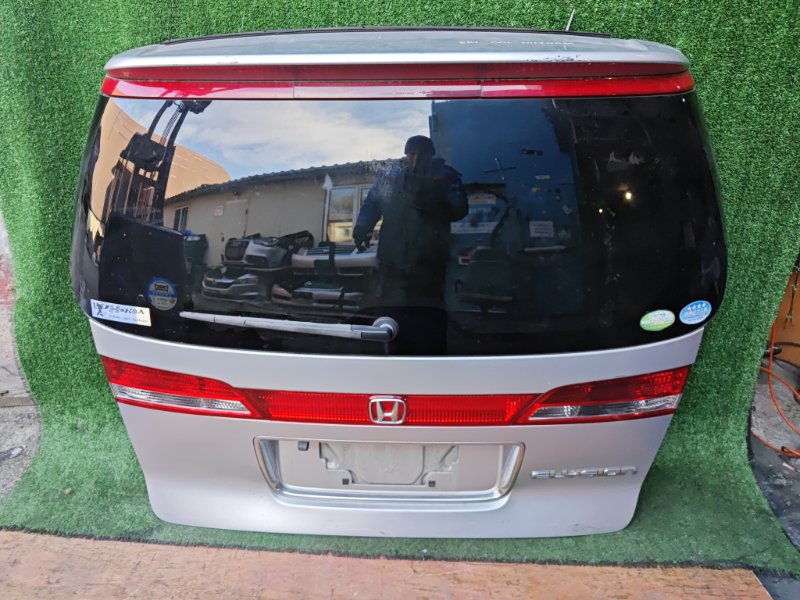 Дверь 5-я HONDA ELYSION RR1 (б/у)