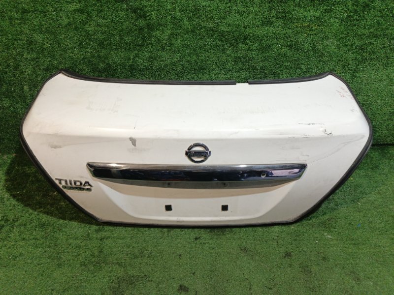 Крышка багажника NISSAN TIIDA LATIO SC11 (б/у)