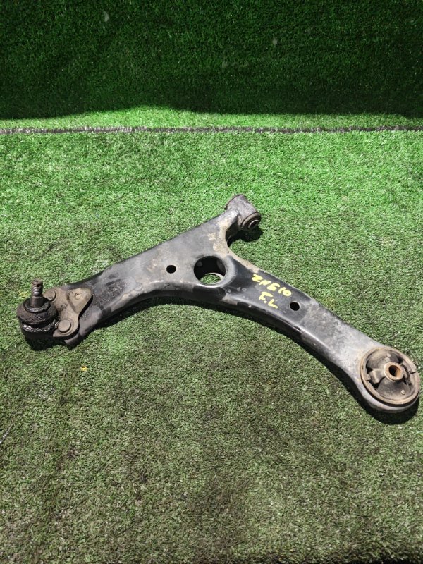 Рычаг TOYOTA WISH ZNE10 1ZZ передний левый (б/у)