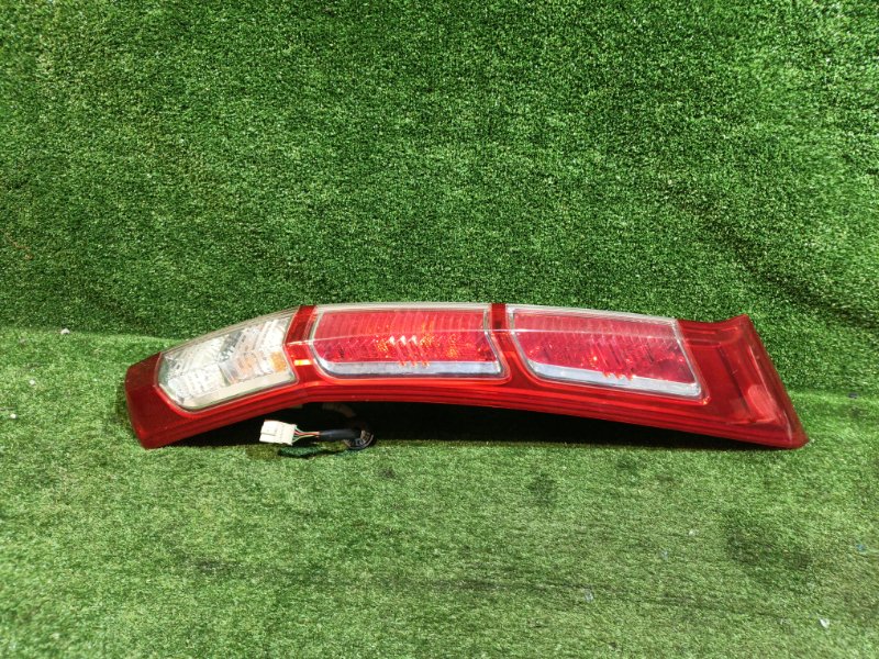 Стоп-сигнал HONDA STREAM RN6 правый (б/у)