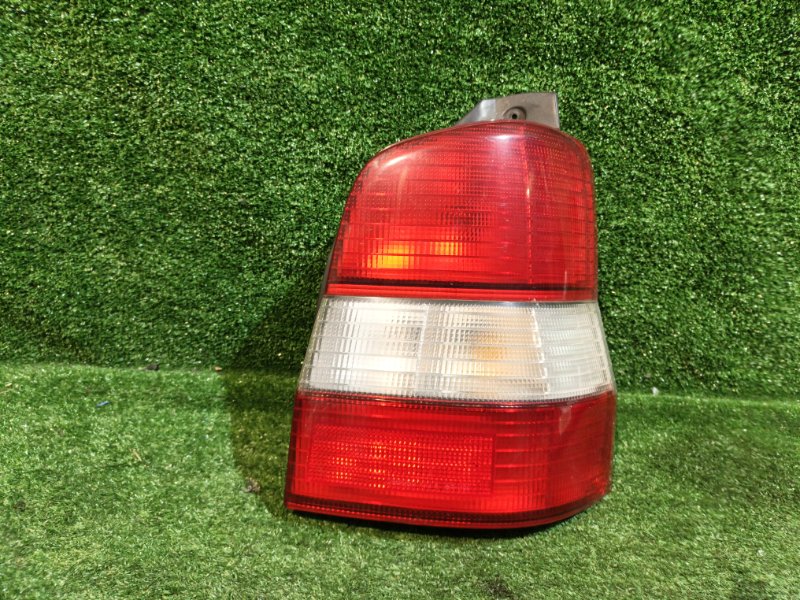 Стоп-сигнал MAZDA DEMIO DW3W правый (б/у)