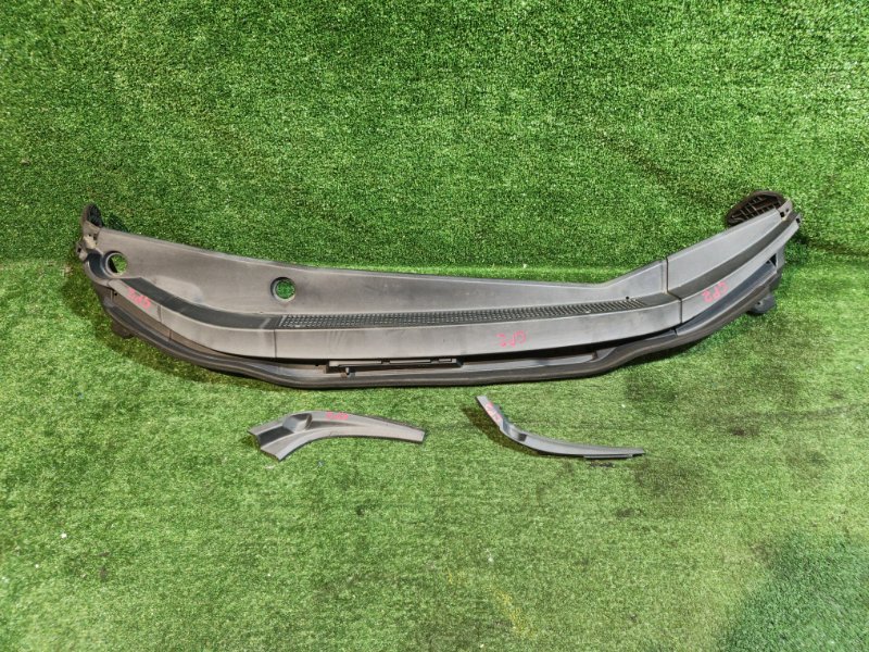 Решетка под дворники HONDA FIT SHUTTLE GP2 (б/у)