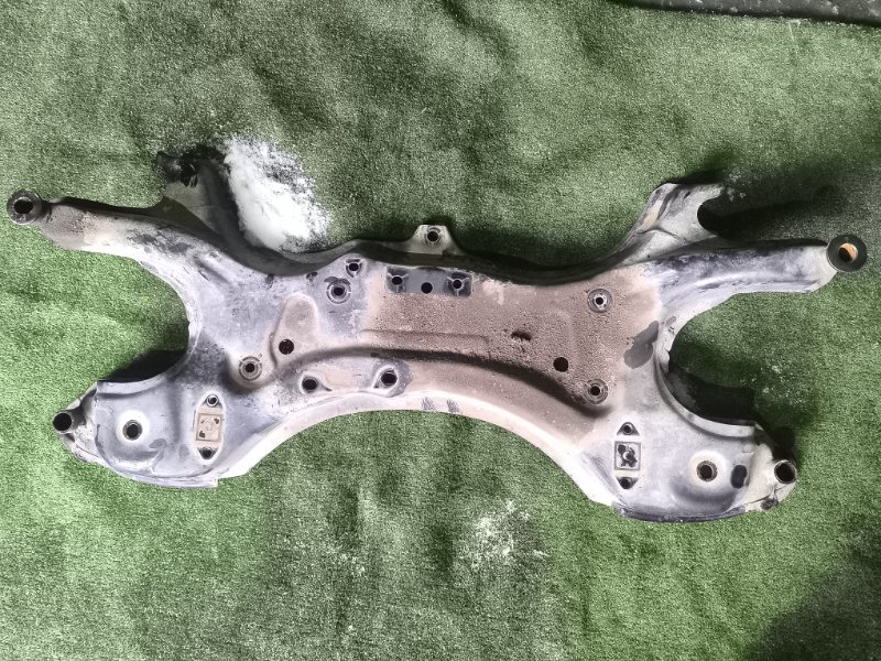 Балка под двс TOYOTA WISH ZNE10 1ZZ (б/у)