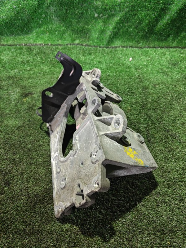 Подушка двигателя NISSAN SERENA C25 MR20 левая (б/у)