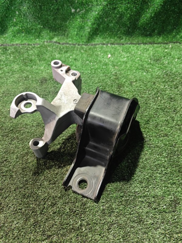 Подушка двигателя NISSAN SERENA C25 MR20 правая (б/у)