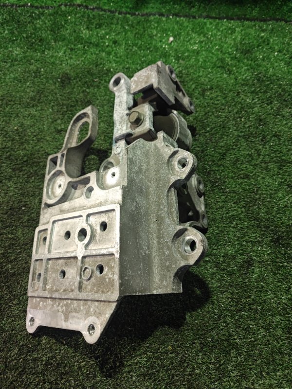 Подушка двигателя NISSAN SERENA C25 MR20 левая (б/у)