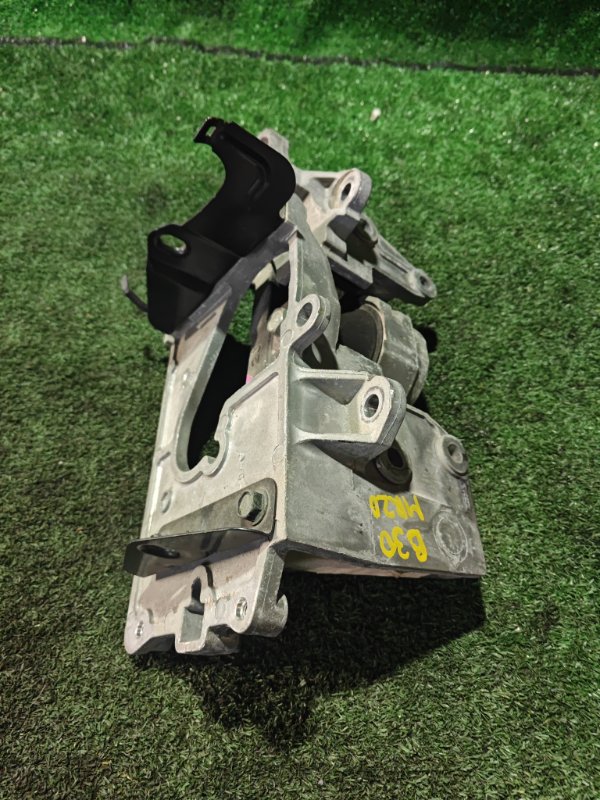 Подушка двигателя NISSAN LAFESTA B30 MR20DE левая (б/у)