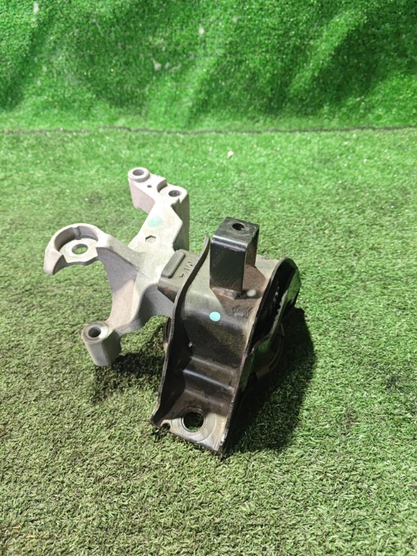 Подушка двигателя NISSAN LAFESTA B30 MR20DE правая (б/у)