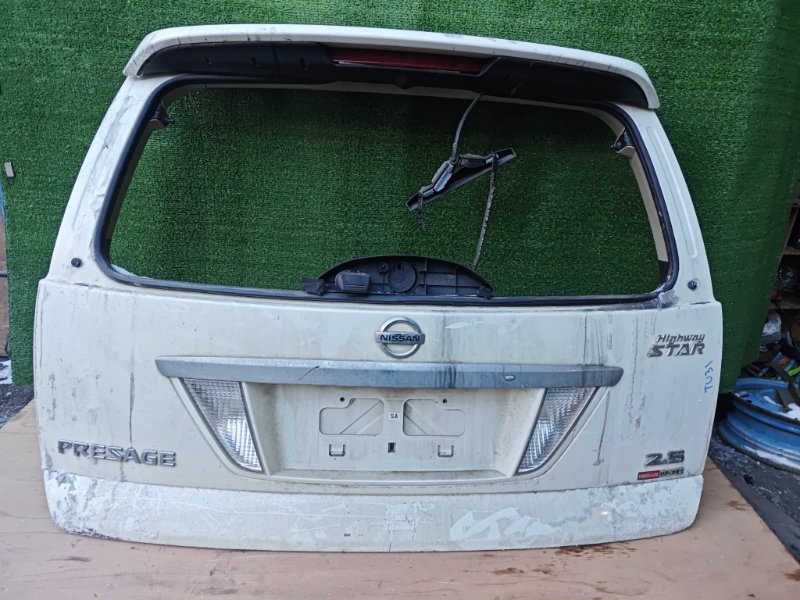 Дверь 5-я NISSAN PRESAGE TU31 (б/у)
