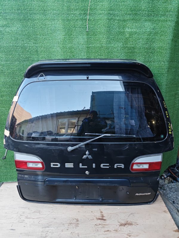 Дверь 5-я MITSUBISHI DELICA PD6W 6G72 2005 (б/у)