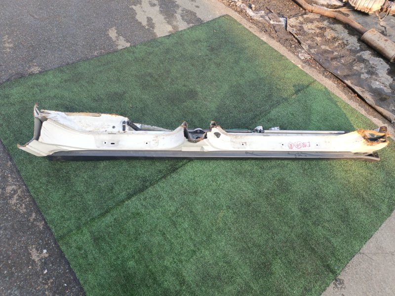 Порог HONDA PARTNER EY8 D16A 2000 правый (б/у)