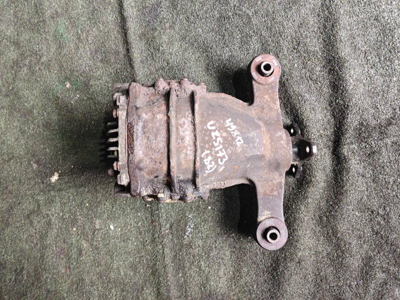 Редуктор TOYOTA CROWN MAJESTA UZS173 1UZ-FE 2003 задний (б/у)