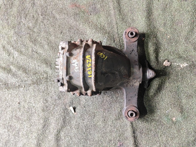 Редуктор TOYOTA CROWN MAJESTA UZS171 1UZ-FE 1999 задний (б/у)