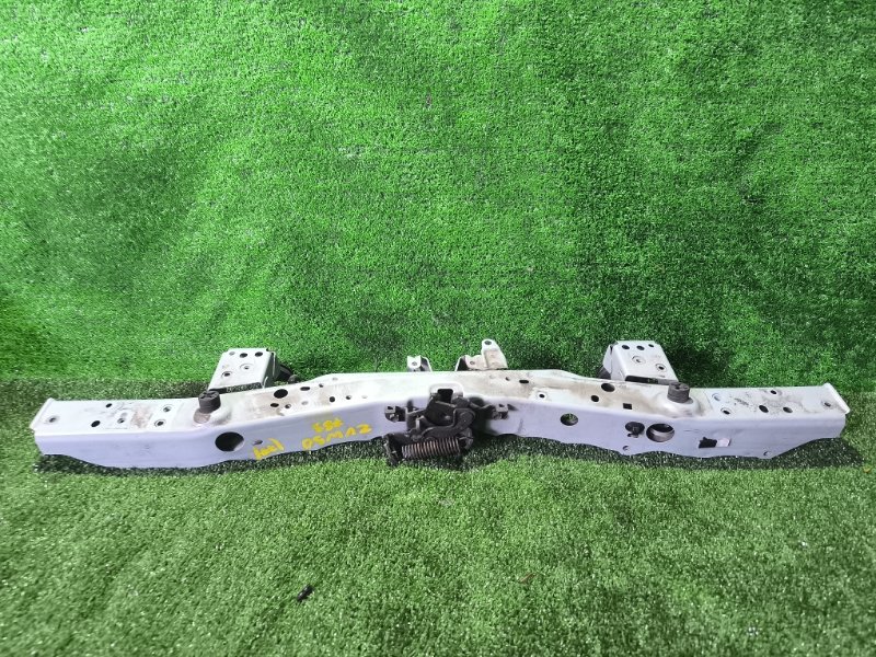 Планка телевизора TOYOTA PRIUS ZVW30 2ZR-FXE 2010 (б/у)